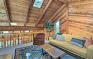 Others 6 Arnold Cabin: Hot Tub, Fire Pit & Epic Views!