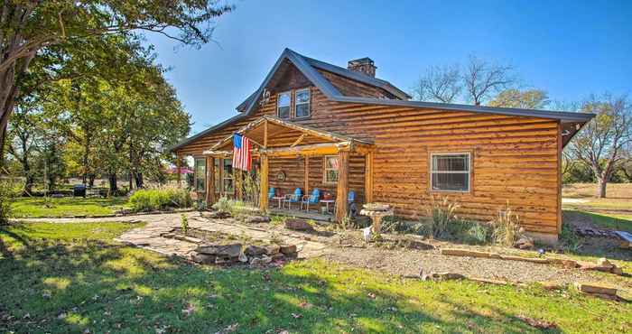 Others Caddo Log Cabin Retreat w/ Updated Interior!