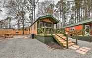 Others 6 Beautiful New Bern Studio Cabin w/ Fire Pit!