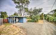 Others 5 Cozy Roseburg Home w/ Fire Pit + Gas Grill!