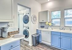 Others 7 Cozy + Modern Indy House ~ 5 Mi to Downtown!