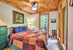 Others 7 Robbinsville Cabin w/ Deck: 3 Mi to Fontana Lake!