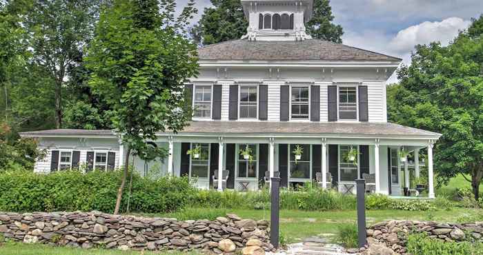 Others Gorgeous Victorian-style House w/ Hilltop Pool!