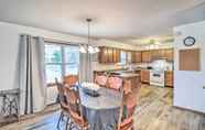 Others 2 Henderson Home w/ Patio: 1 Mi to Norfork Lake