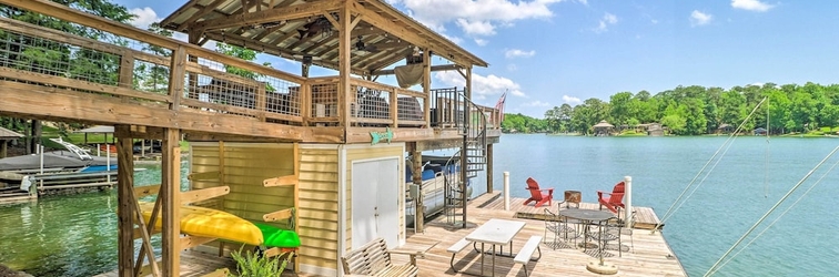 Others Lake Martin Cabin w/ Luxury Dock & Kayaks!