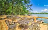 Others 4 Lake Martin Cabin w/ Luxury Dock & Kayaks!