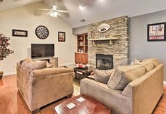 Others 5 Home w/ Community Pool - 2 Miles to The Island!