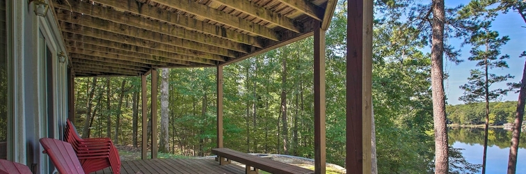 อื่นๆ Lakefront Home w/ Dock, Kayaks + Paddle Boards!