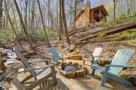 Lain-lain Peaceful Sylva Cabin w/ Mtn Views & Creek!