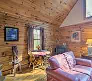 Lain-lain 6 Bryson City Vacation Rental w/ Hot Tub & Fire Pit!