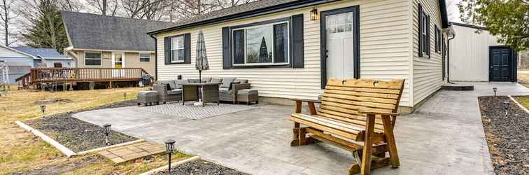 Lain-lain Lakefront Michigan Vacation Rental w/ Private Dock