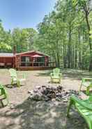 Imej utama Rose City Cabin w/ Fire Pit & Lake Access