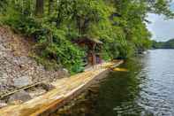 Others Riverfront Log Cabin on the Hudson w/ Private Dock