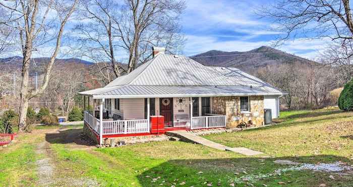 Others Picturesque Family Farmhouse Near Asheville!