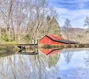 Others 7 Picturesque Family Farmhouse Near Asheville!