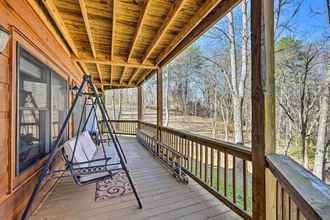 Others 4 Smoky Mountain Vacation Rental w/ Deck!