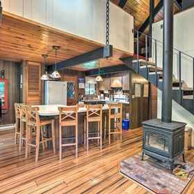 Interior 1 Peaceful Wooded Cabin By Mt. Baker Ski Area!, Khách sạn Whatcom County