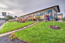 其他 Winchester Bay Apt Near Dunes & State Parks!