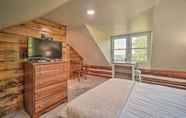 Others 5 Pet-friendly Speedwell Cabin, 1 Mi to Water!