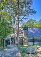 Imej utama Pet-friendly Speedwell Cabin, 1 Mi to Water!