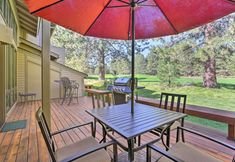 Others 2 Bend Townhome w/ Golf Course Views & Private Deck!