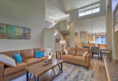 Others 5 Bend Townhome w/ Golf Course Views & Private Deck!