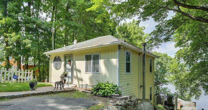 Khác Charming Danbury Cottage w/ Lake Kenosia Access!