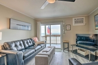 Lain-lain Chic Oceanfront North Topsail Beach Condo w/ Deck