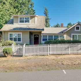 Primary image1印第安諾拉迷人之家 - 步行至市區!,Poulsbo Marine Science Center飯店