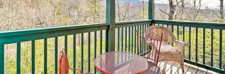 Others Gatlinburg Cabin Getaway w/ Mountain Views!
