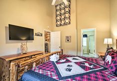 Others 3 Gatlinburg Cabin Getaway w/ Mountain Views!