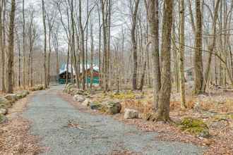 อื่นๆ 4 Lovely Poconos Cabin w/ Resort Amenities!