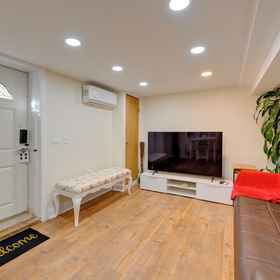 Primary image 1 Lovely Elmont Apartment - Walk to Bus Stop!, Nassau County Hotels