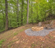 Others 7 Mountainside Sylva Studio w/ Deck + Fire Pit!