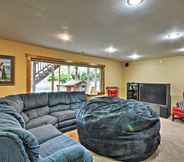 Lainnya 3 Remodeled Portland House w/ Sprawling Yard & Deck!