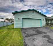 Others 7 Quaint Ranch Home w/ Yard in Midtown Anchorage!