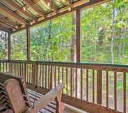 Others 2 Picturesque Pigeon Forge Cabin w/ Mtn Views!