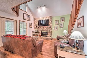 Others 4 Picturesque Pigeon Forge Cabin w/ Mountain Views