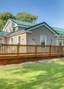 Imej utama Pet-friendly Seneca Lake Home w/ Private Deck