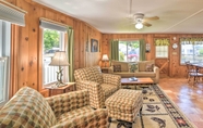 Others 7 Sebago Lake Cottage w/ Patio + Beach Access!