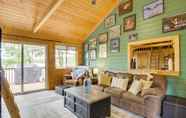 อื่นๆ 6 Lakefront Cabin w/ Deck, Games, & Views!