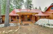 Others 6 Serene Nature Getaway w/ Deck + Pool Access!