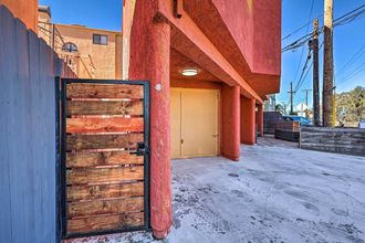 기타 4 Oxnard Apartment < 1/2 Mi to Beaches!