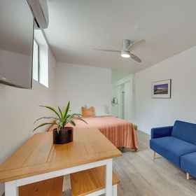 Primary image1Oxnard Apartment < 1/2 Mi to Beaches!，文图拉县飯店