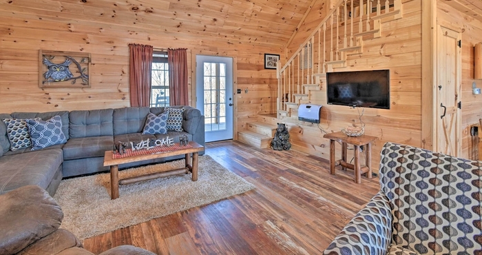 อื่นๆ Quiet & Secluded Berea Cabin on 70-acre Farm!