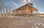 อื่นๆ 6 Quiet & Secluded Berea Cabin on 70-acre Farm!