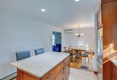 Lain-lain 2 Woodstock Getaway w/ Hot Tub ~ 2 Mi to Dtwn!