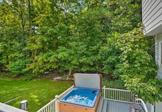 Lain-lain 6 Woodstock Getaway w/ Hot Tub ~ 2 Mi to Dtwn!
