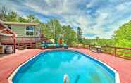 Others 7 4-season Lake Ariel Home: Swim, Fish & Ski!