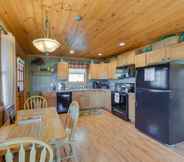 Khác 5 Charming 'fox Den' Cabin in Whittier w/ Hot Tub!